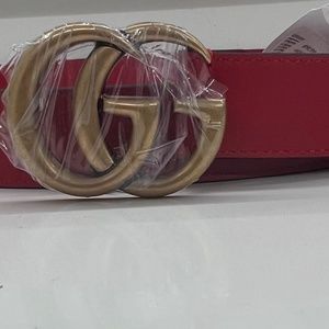 Red  Gucci belt